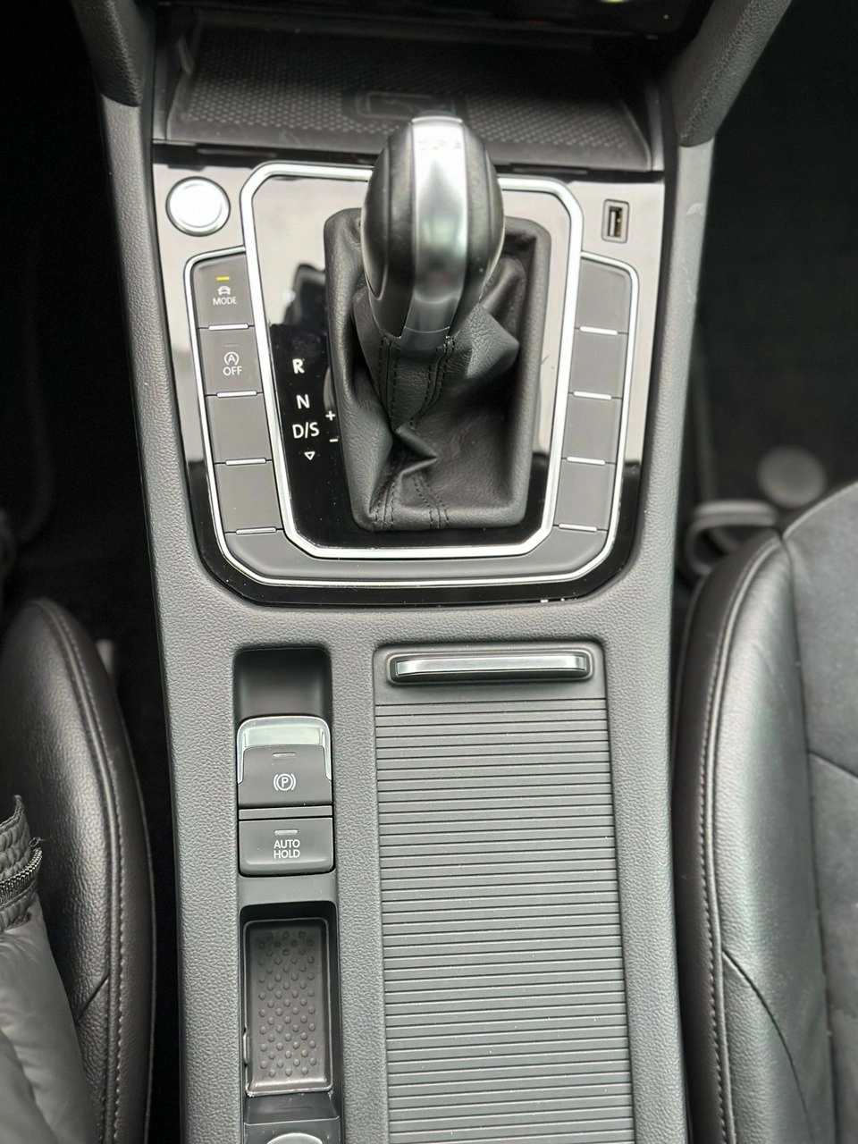 Volkswagen Arteon - Zdjęcie 30