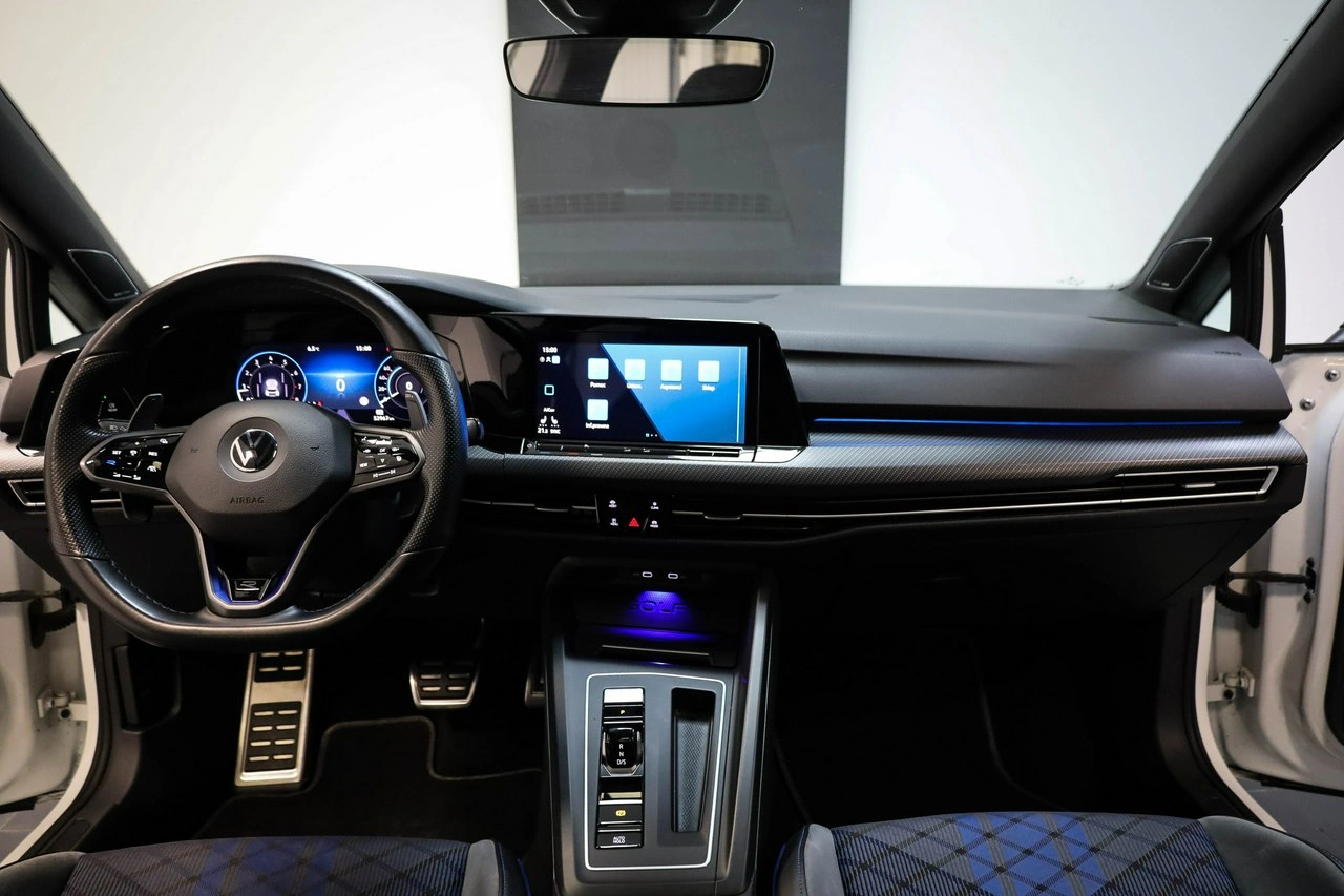 Volkswagen Golf - Zdjęcie 17