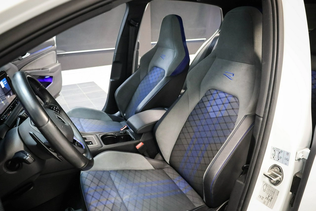 Volkswagen Golf - Zdjęcie 19