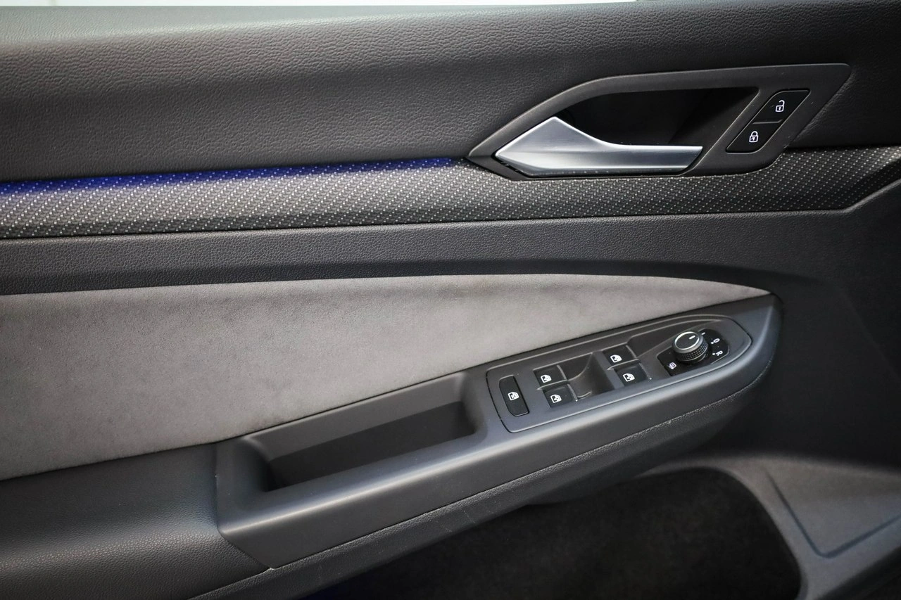 Volkswagen Golf - Zdjęcie 20