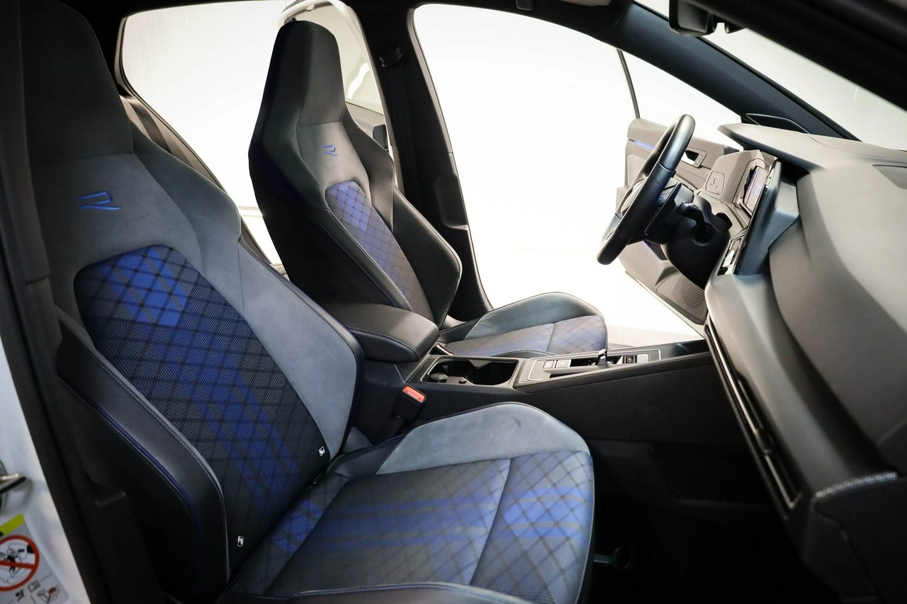 Volkswagen Golf - Zdjęcie 26