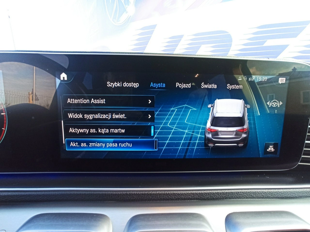 Mercedes GLE 300 - Zdjęcie 23