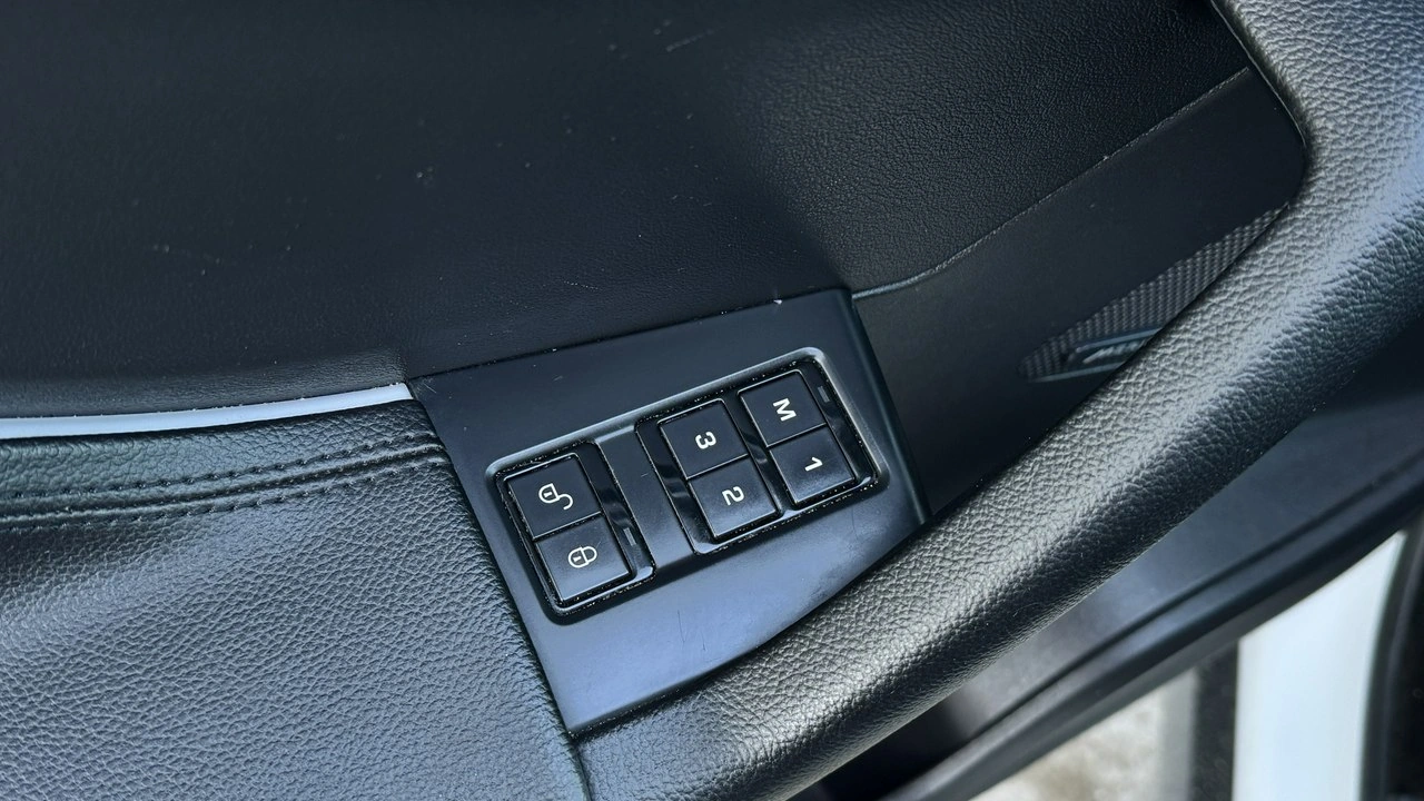 Jaguar F-Pace - Zdjęcie 13