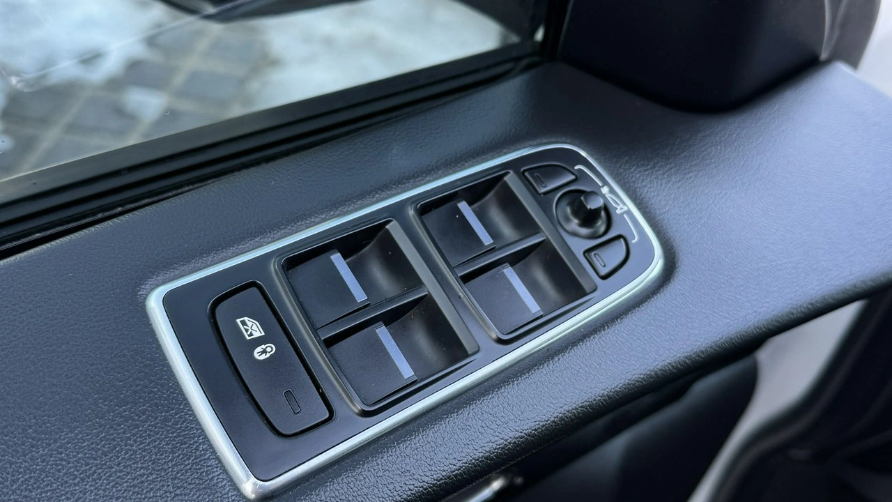 Jaguar F-Pace - Zdjęcie 14