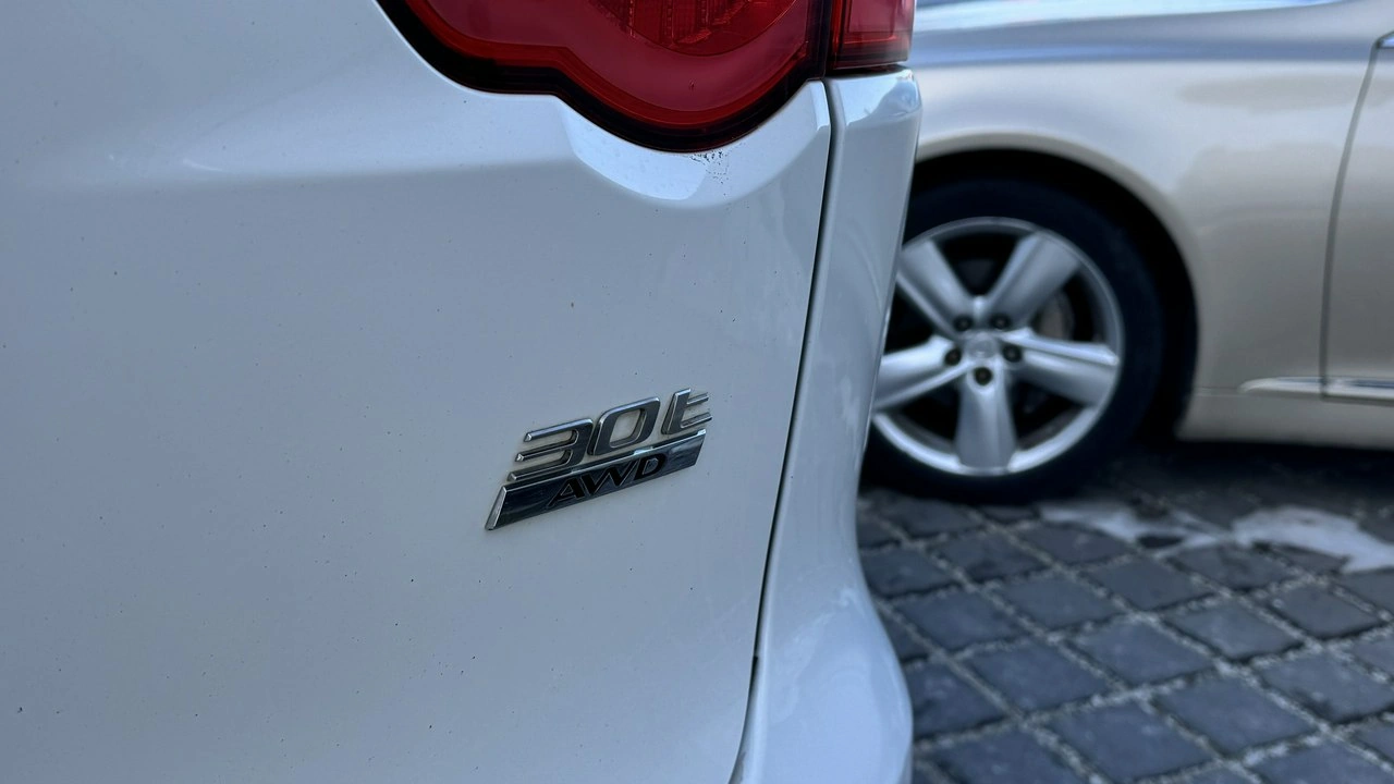 Jaguar F-Pace - Zdjęcie 16