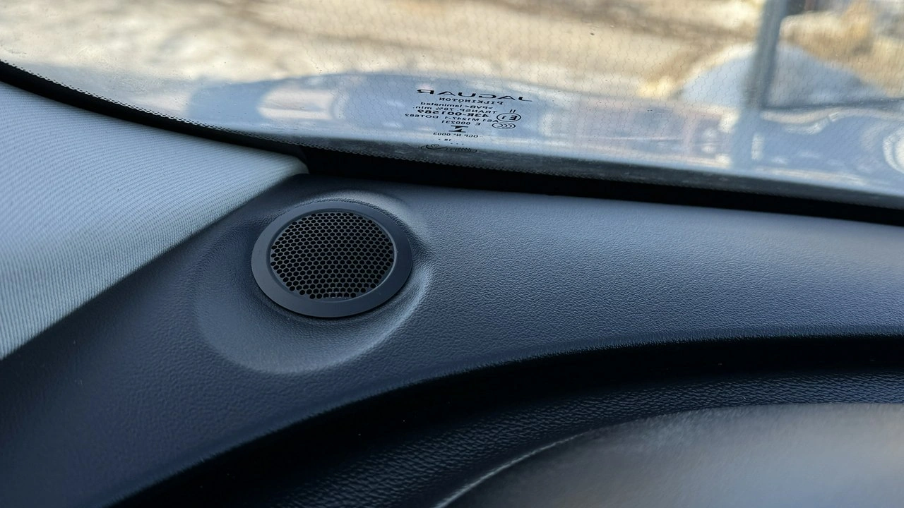 Jaguar F-Pace - Zdjęcie 17