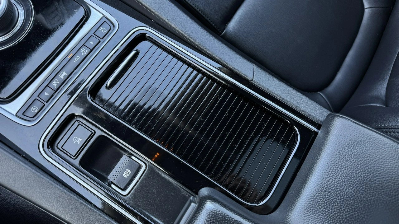 Jaguar F-Pace - Zdjęcie 19