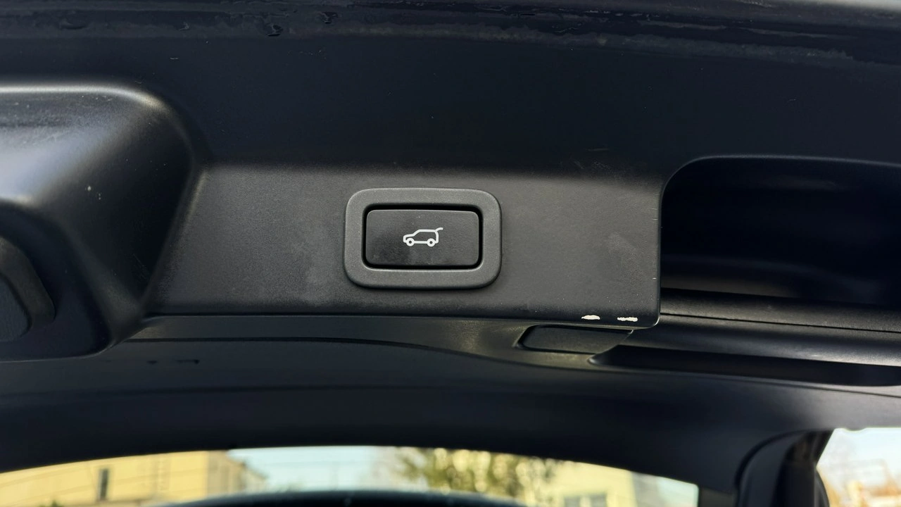 Jaguar F-Pace - Zdjęcie 30