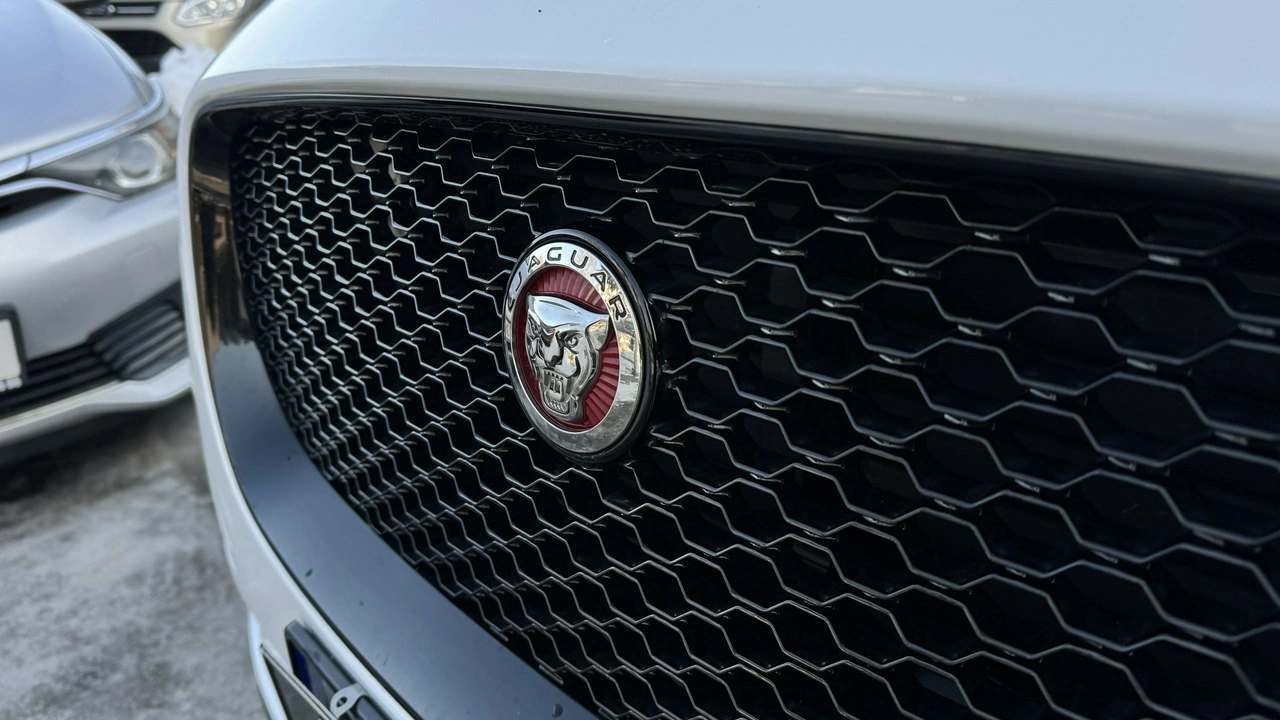 Jaguar F-Pace - Zdjęcie 33