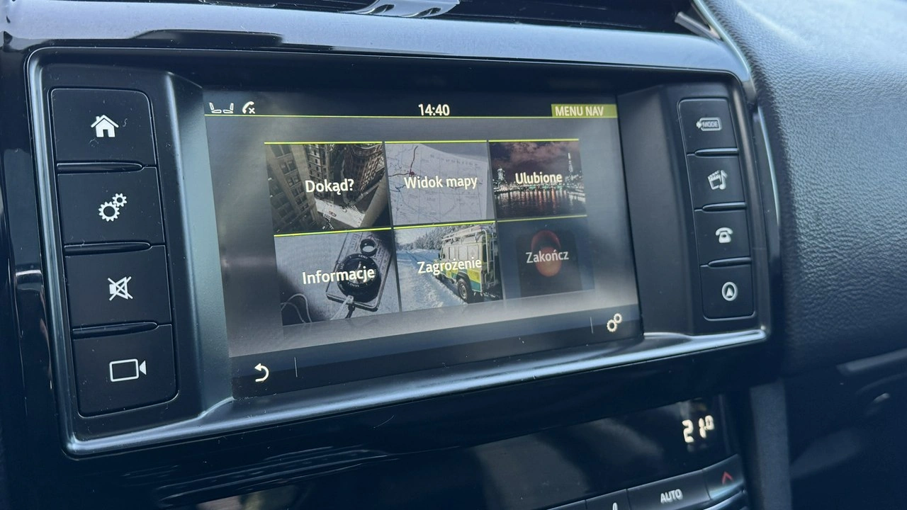 Jaguar F-Pace - Zdjęcie 36