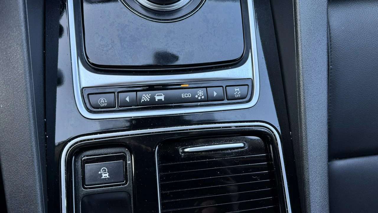 Jaguar F-Pace - Zdjęcie 45