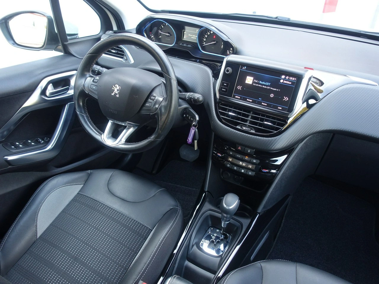 Peugeot 2008 - Zdjęcie 11