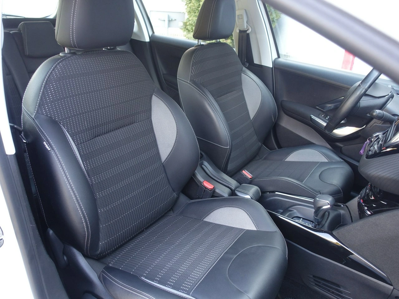 Peugeot 2008 - Zdjęcie 14