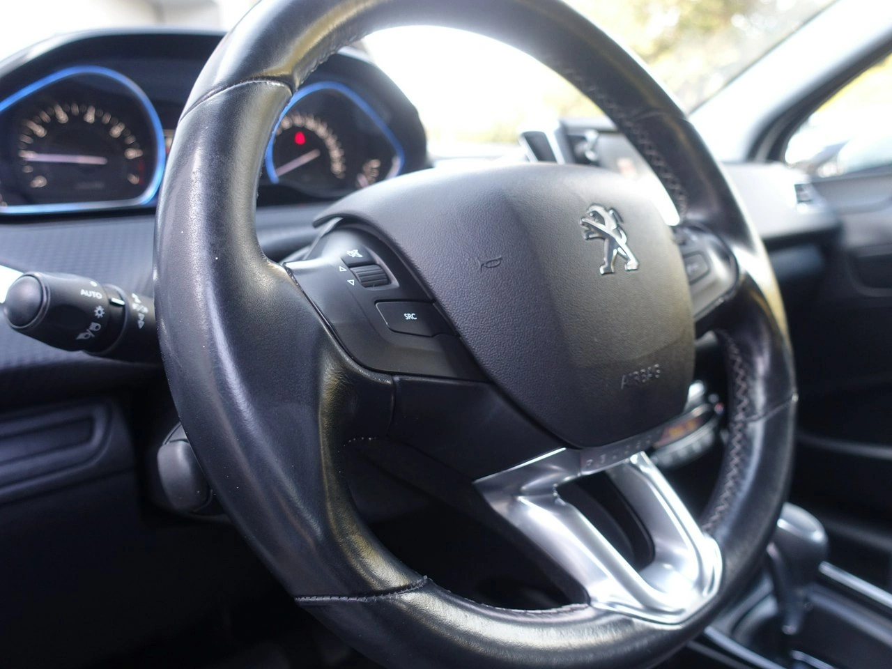Peugeot 2008 - Zdjęcie 18