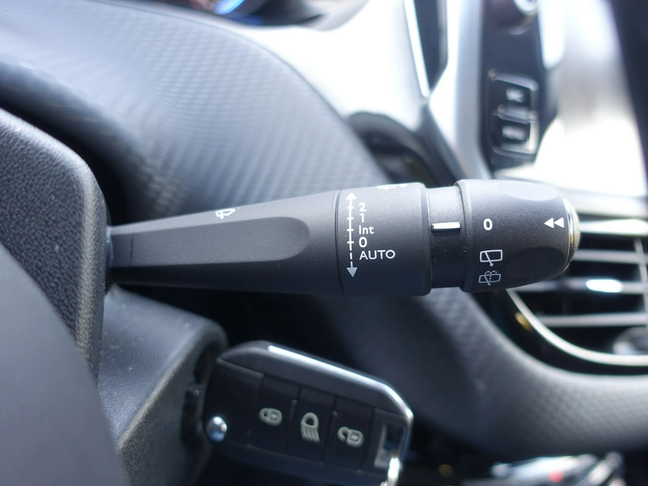 Peugeot 2008 - Zdjęcie 19