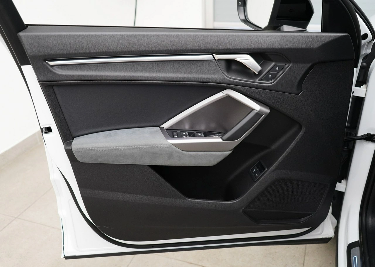 Audi Q3 - Zdjęcie 16