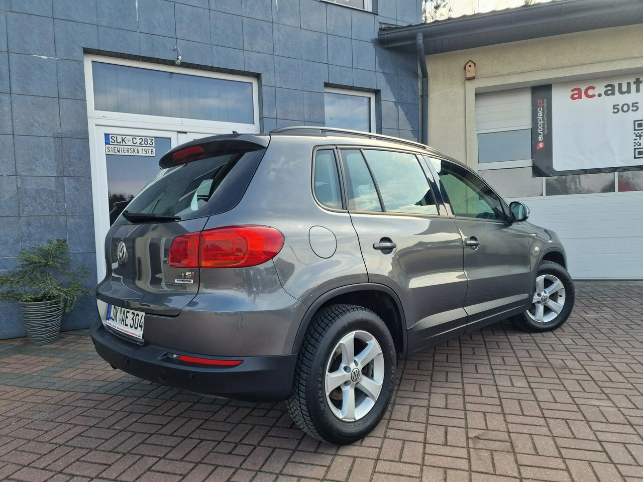 Volkswagen Tiguan - Zdjęcie 16