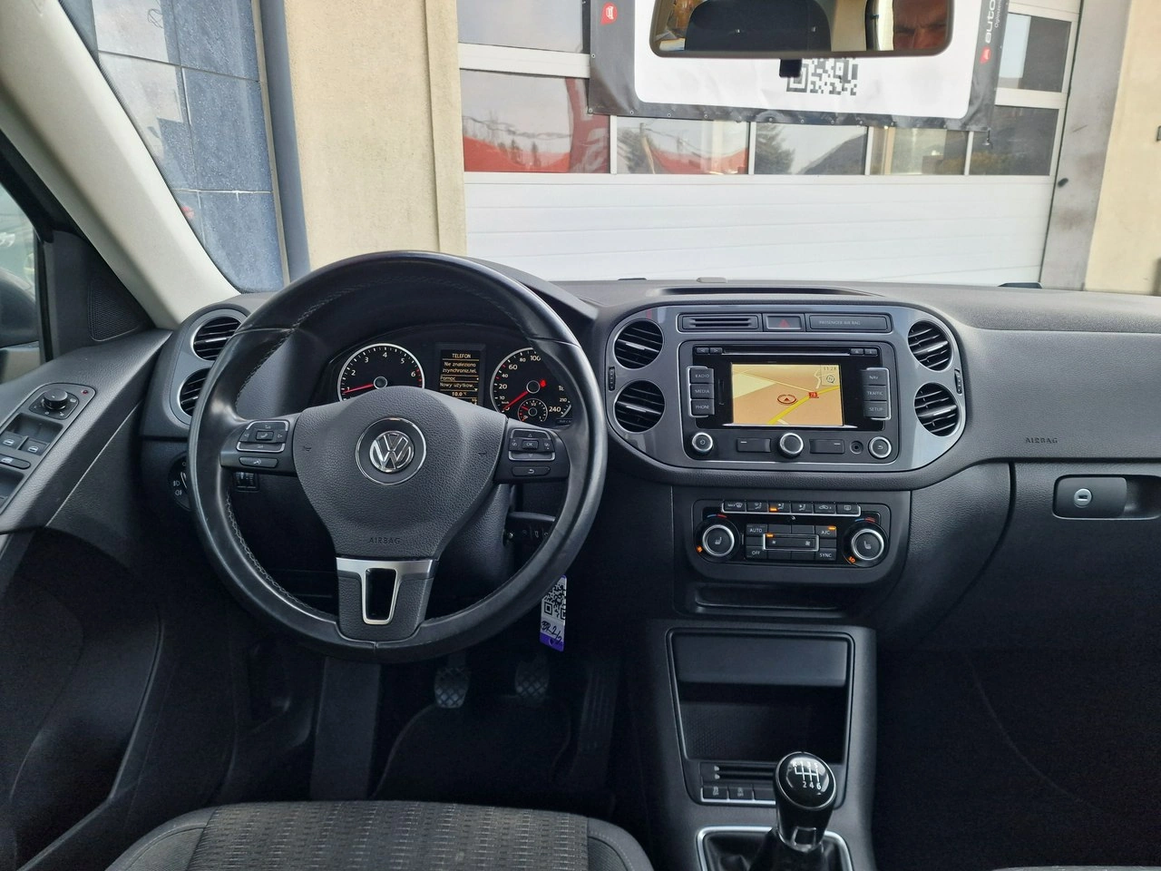 Volkswagen Tiguan - Zdjęcie 18