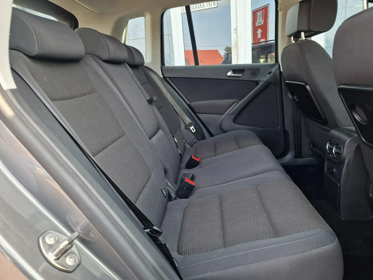 Volkswagen Tiguan - Zdjęcie 22