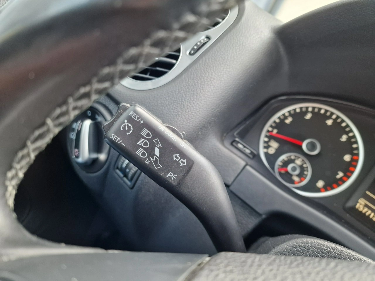 Volkswagen Tiguan - Zdjęcie 31