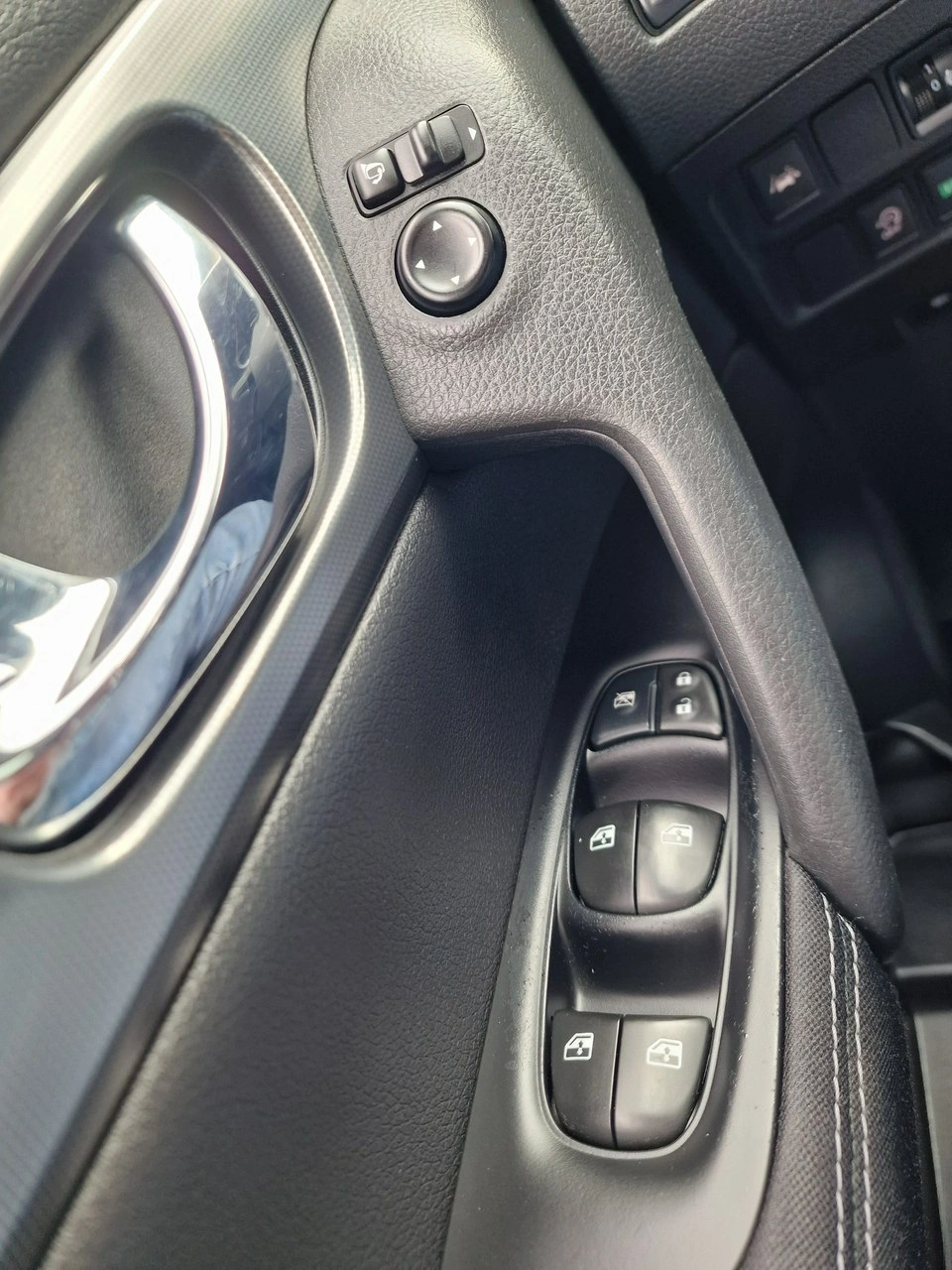 Nissan Qashqai - Zdjęcie 37