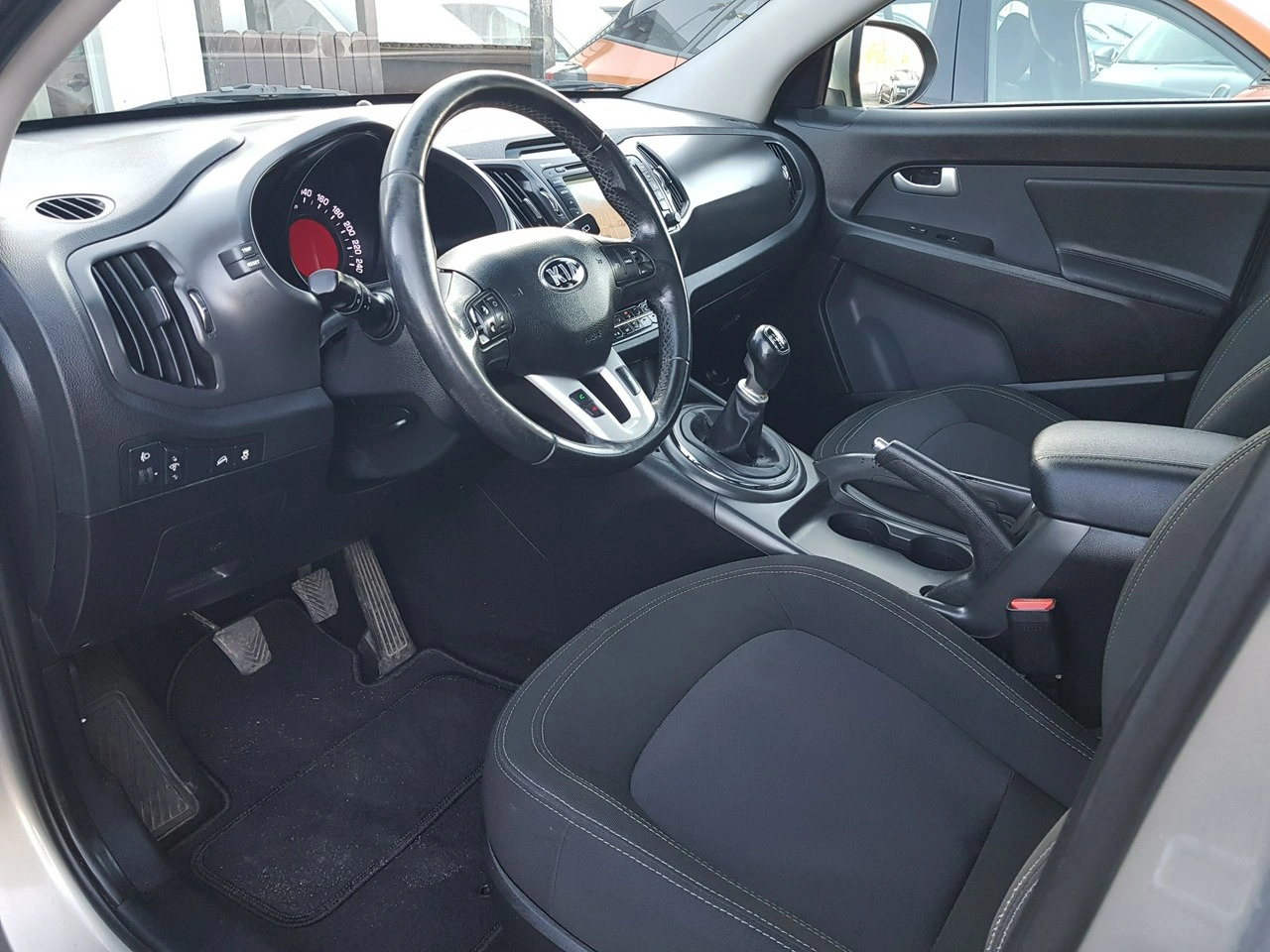 Kia Sportage - Zdjęcie 9