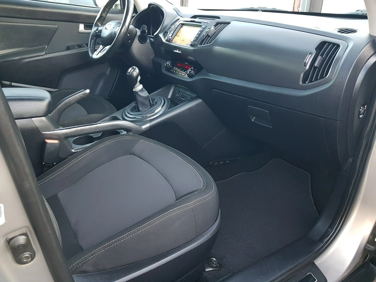 Kia Sportage - Zdjęcie 16