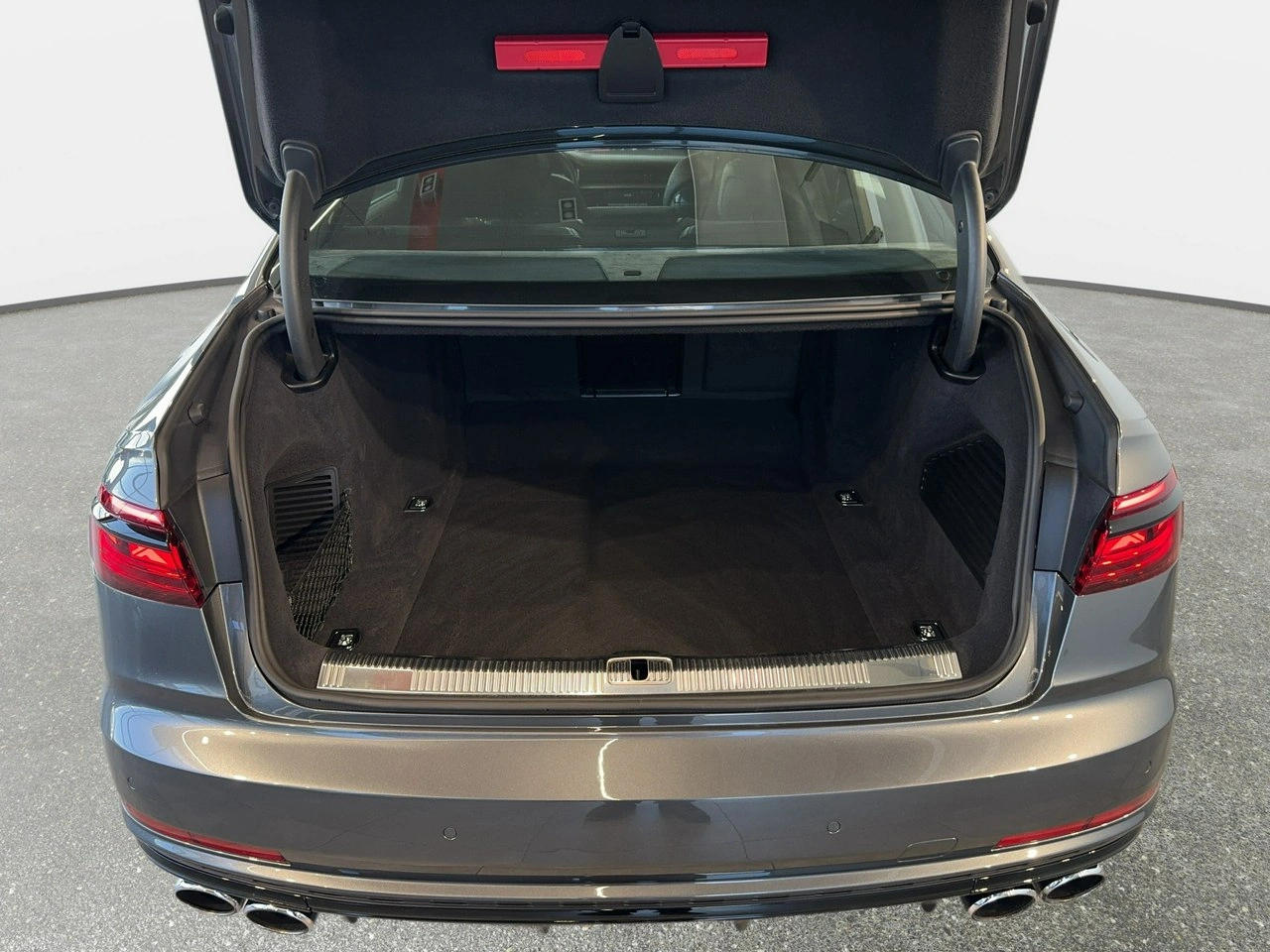 Audi S8 - Zdjęcie 19