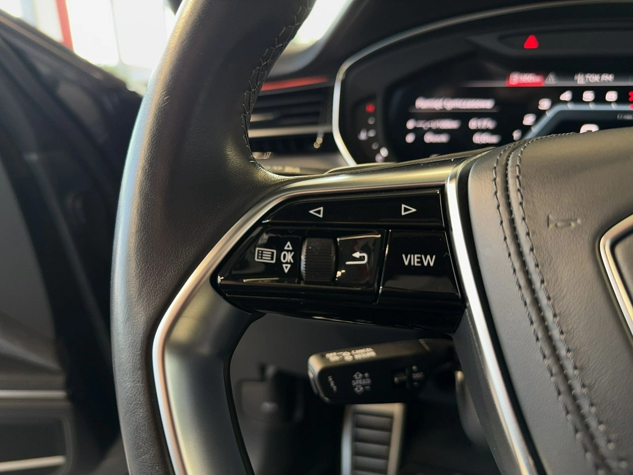 Audi S8 - Zdjęcie 22