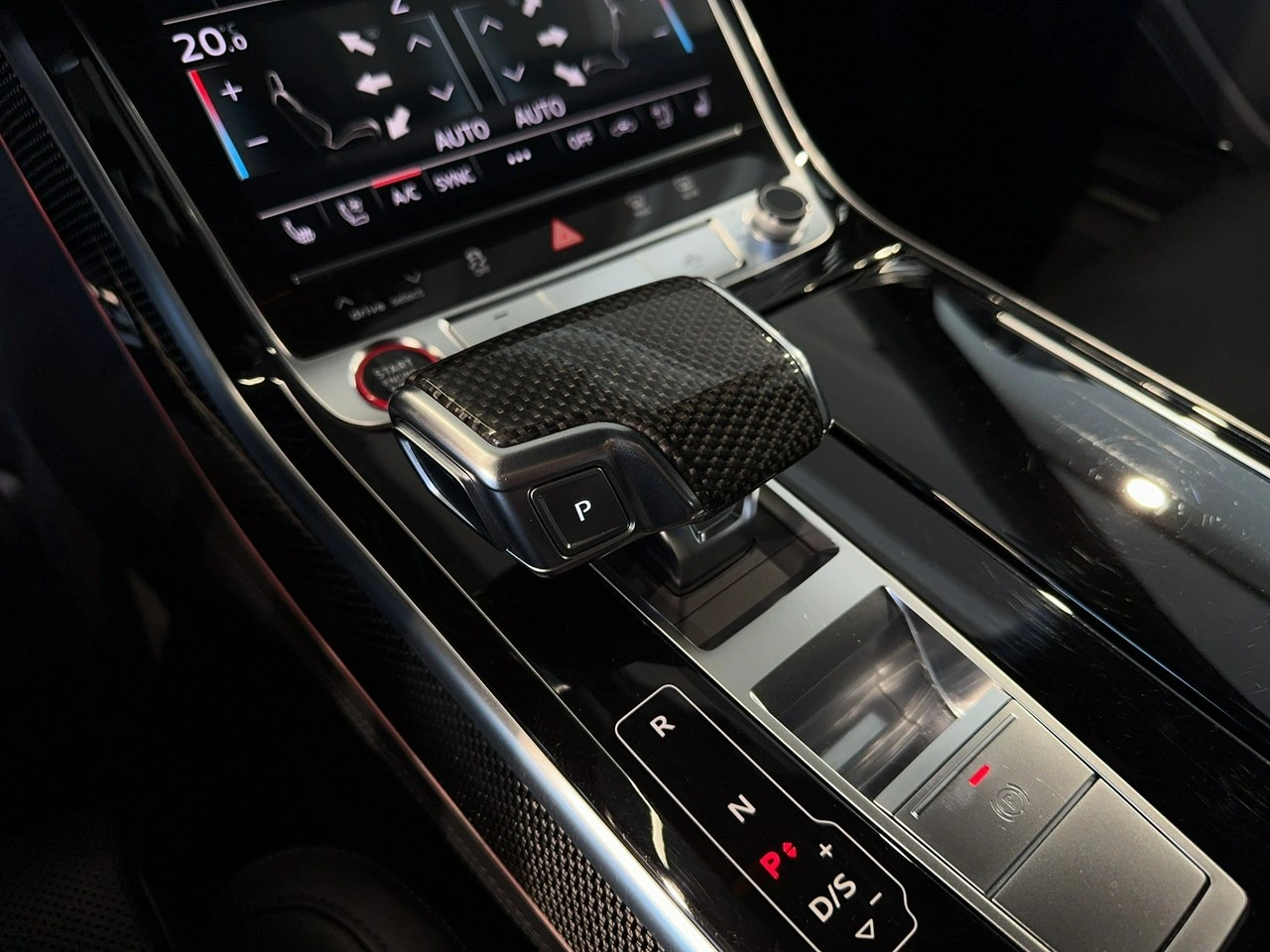 Audi S8 - Zdjęcie 33