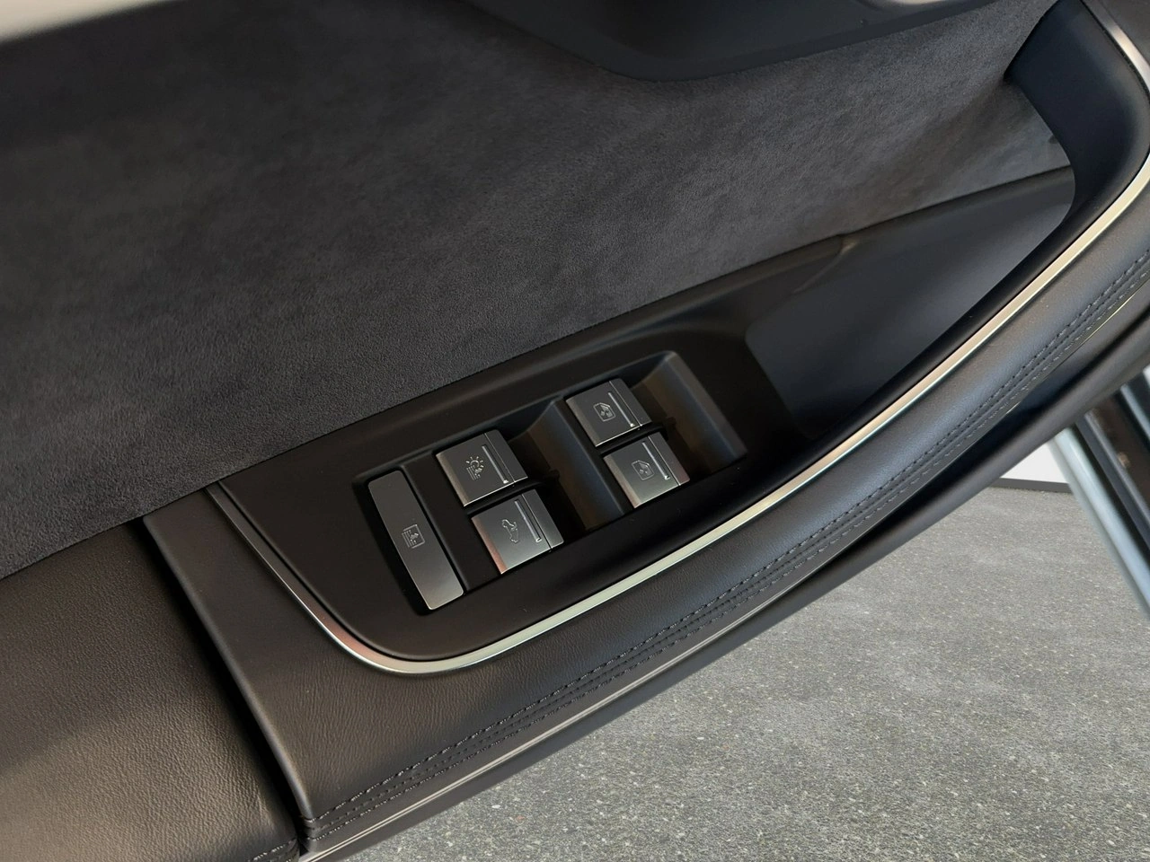 Audi S8 - Zdjęcie 35