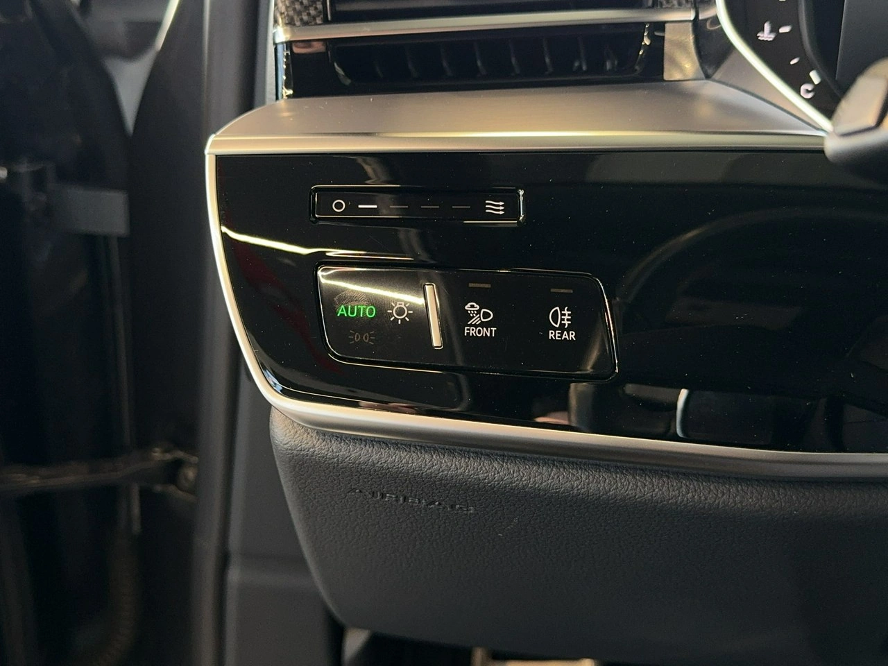 Audi S8 - Zdjęcie 37