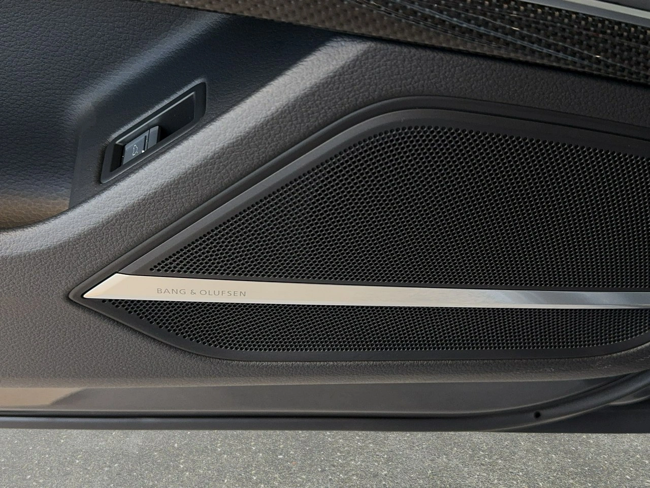 Audi S8 - Zdjęcie 38