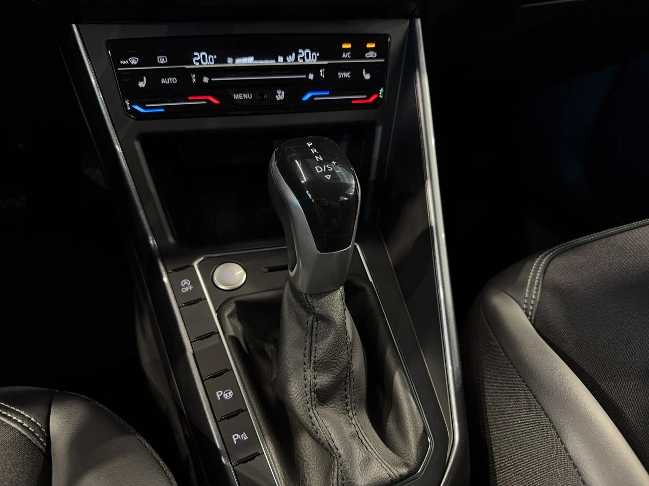 Volkswagen Taigo - Zdjęcie 22