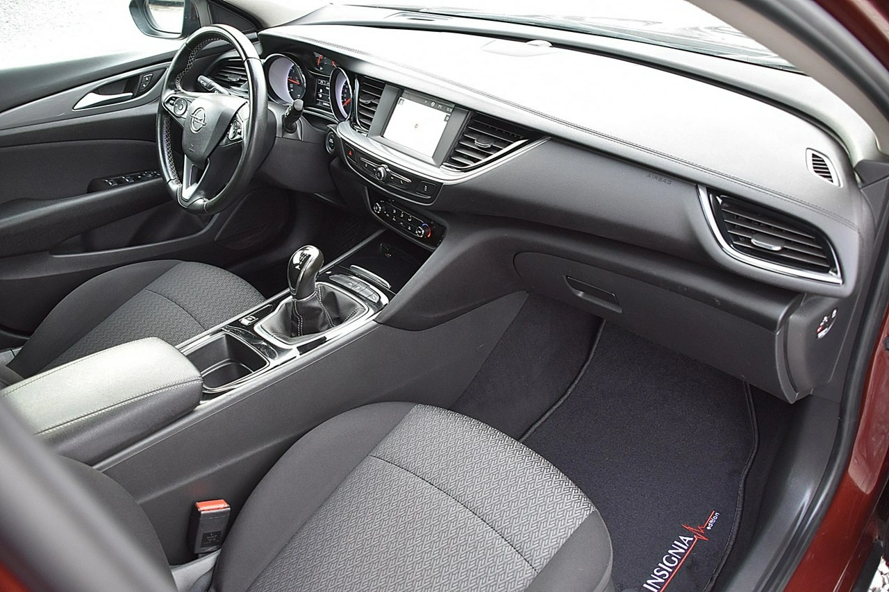 Opel Insignia - Zdjęcie 11