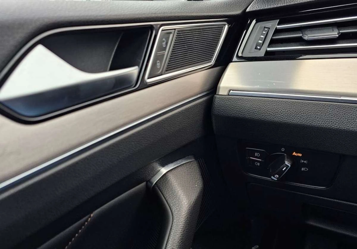 Volkswagen Passat - Zdjęcie 4