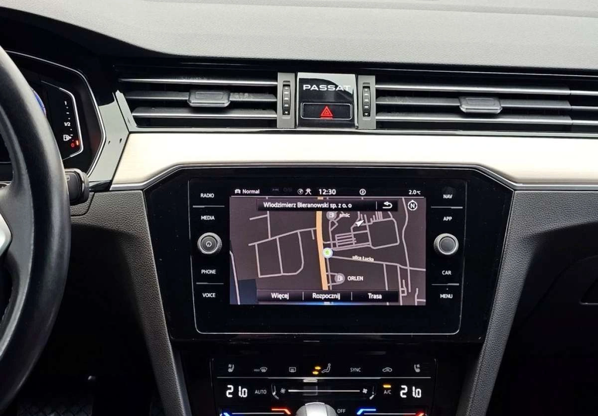 Volkswagen Passat - Zdjęcie 33