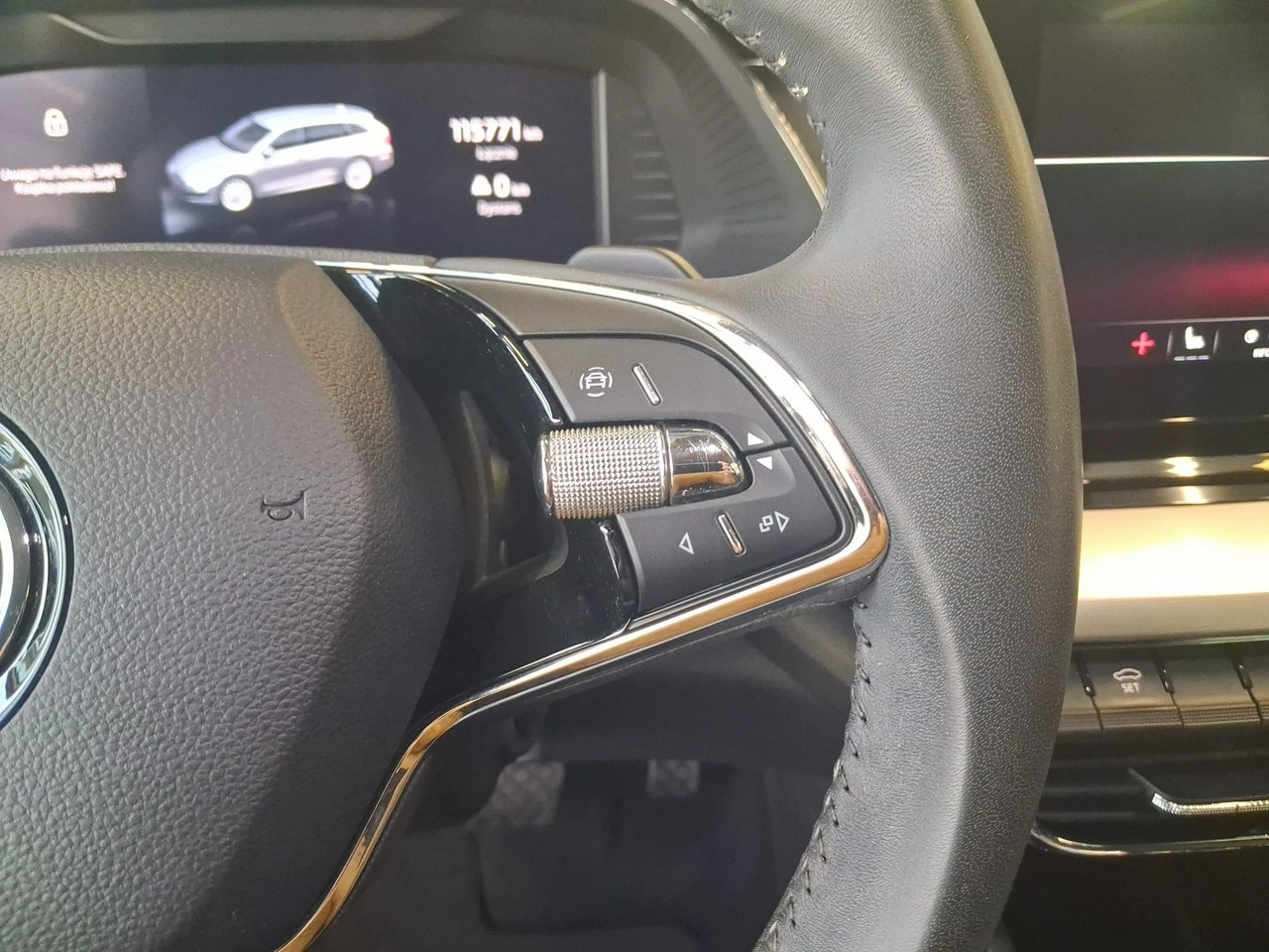 Skoda Octavia - Zdjęcie 14