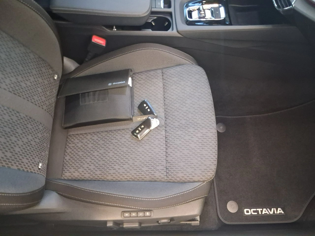 Skoda Octavia - Zdjęcie 21