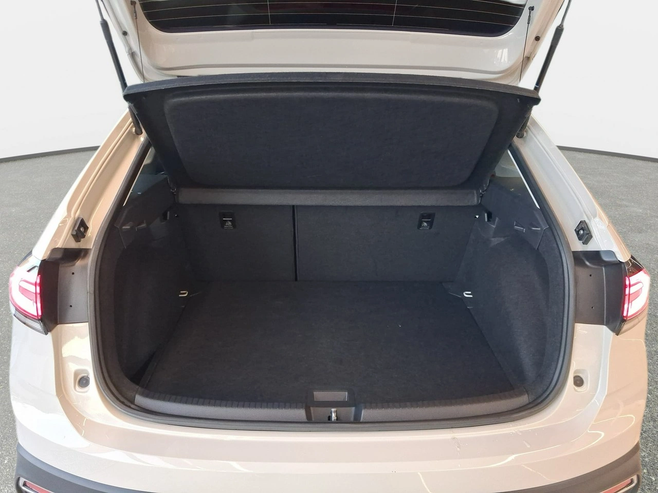 Volkswagen Taigo - Zdjęcie 10