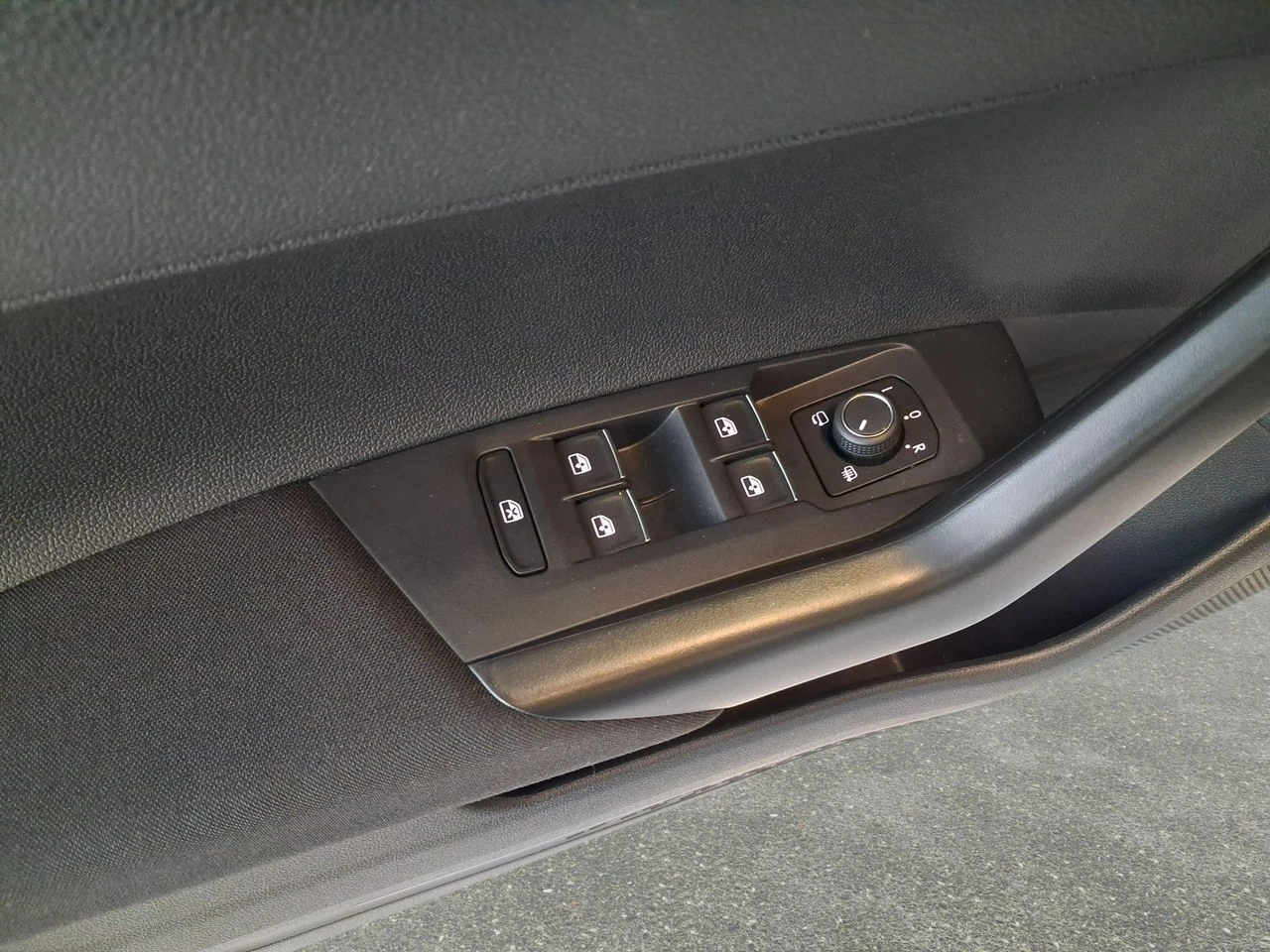 Volkswagen Taigo - Zdjęcie 20