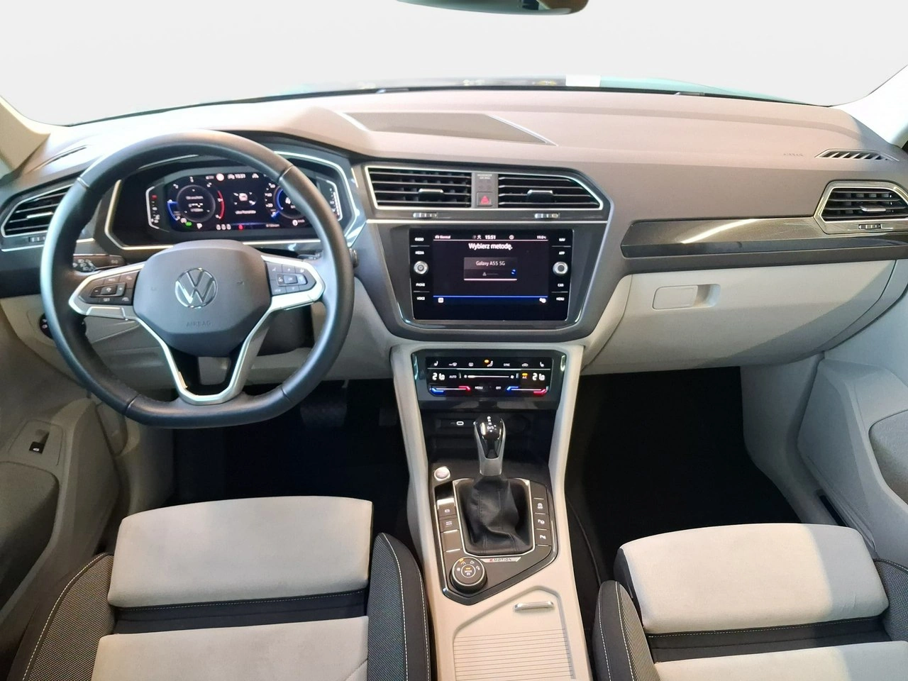 Volkswagen Tiguan - Zdjęcie 15