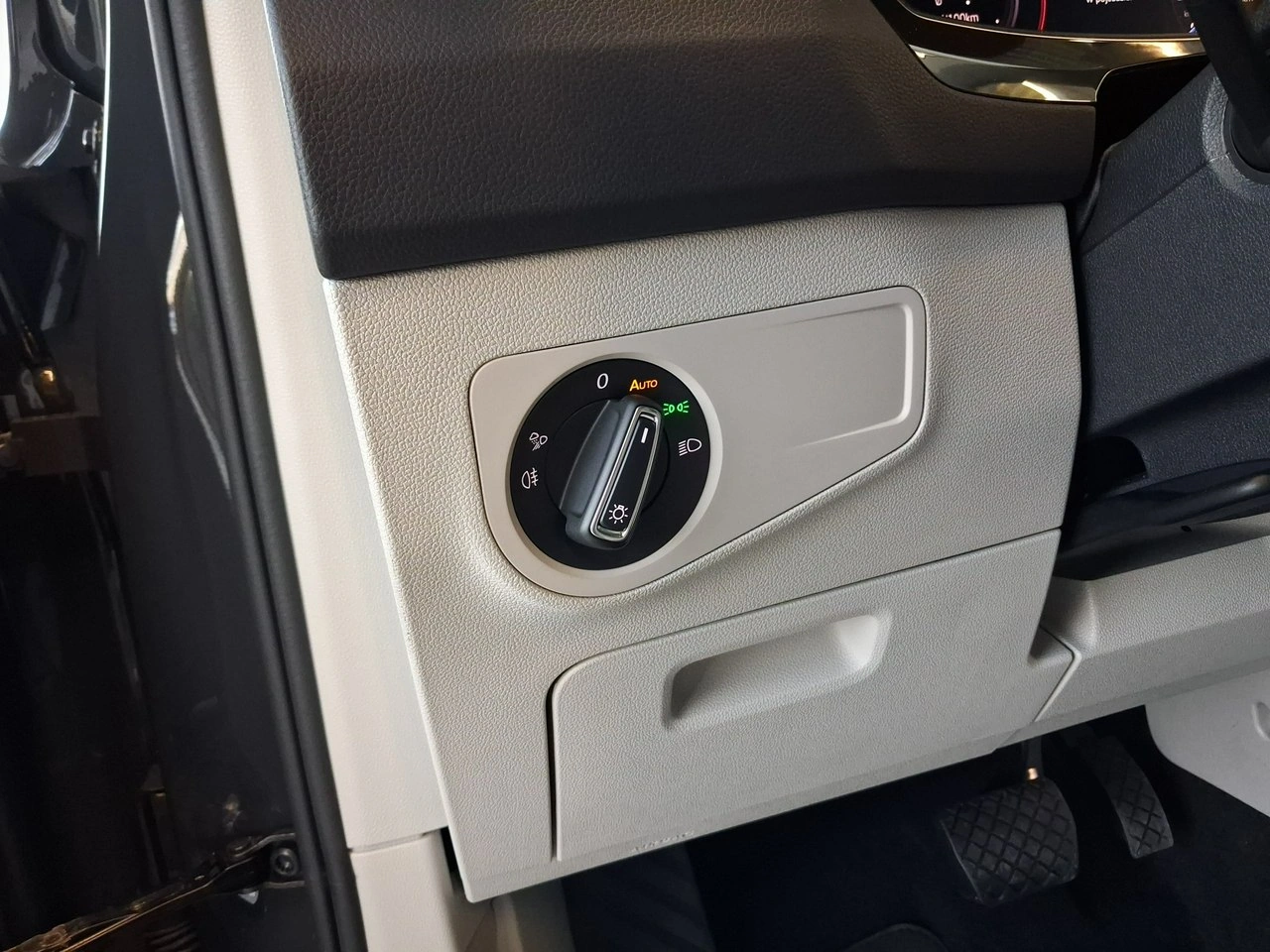 Volkswagen Tiguan - Zdjęcie 27