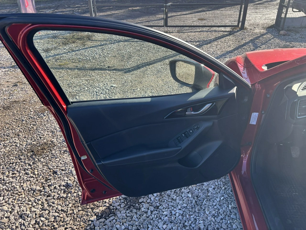 Mazda 3 - Zdjęcie 13