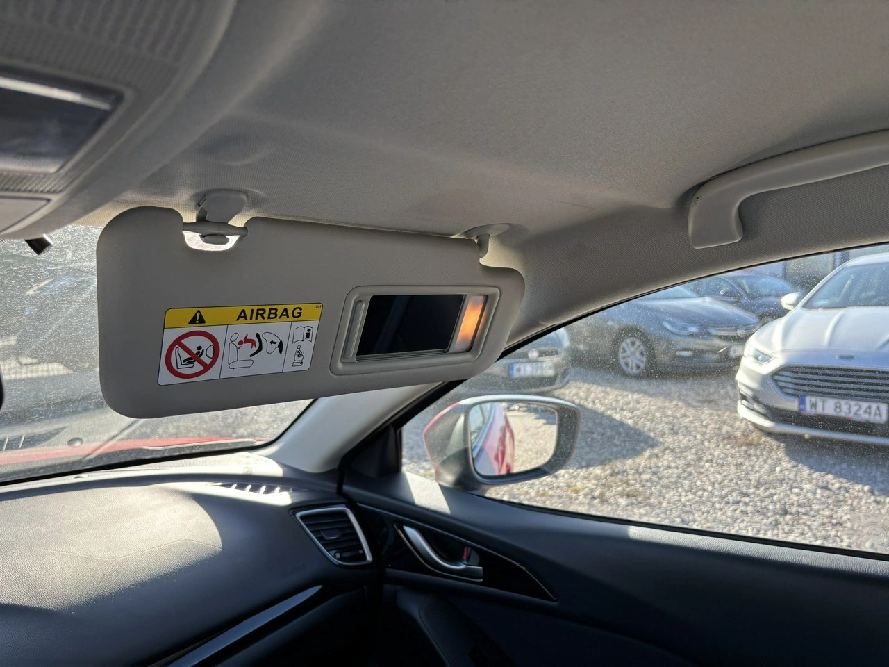 Mazda 3 - Zdjęcie 24