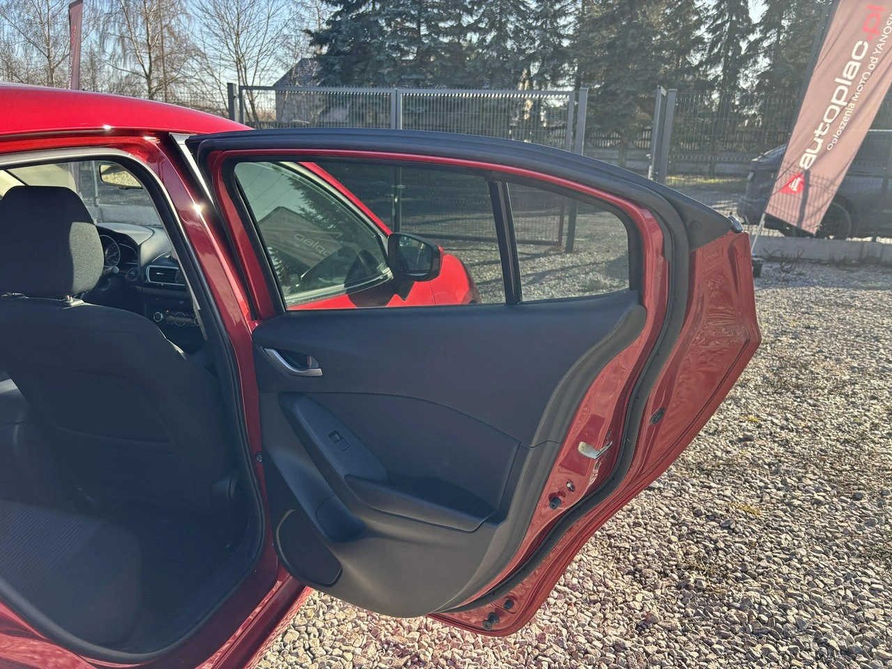 Mazda 3 - Zdjęcie 29