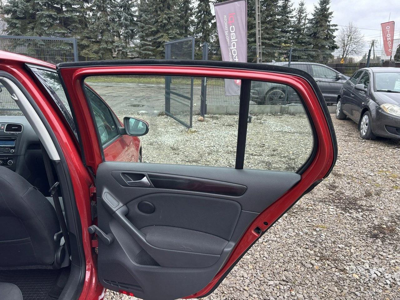 Volkswagen Golf - Zdjęcie 24