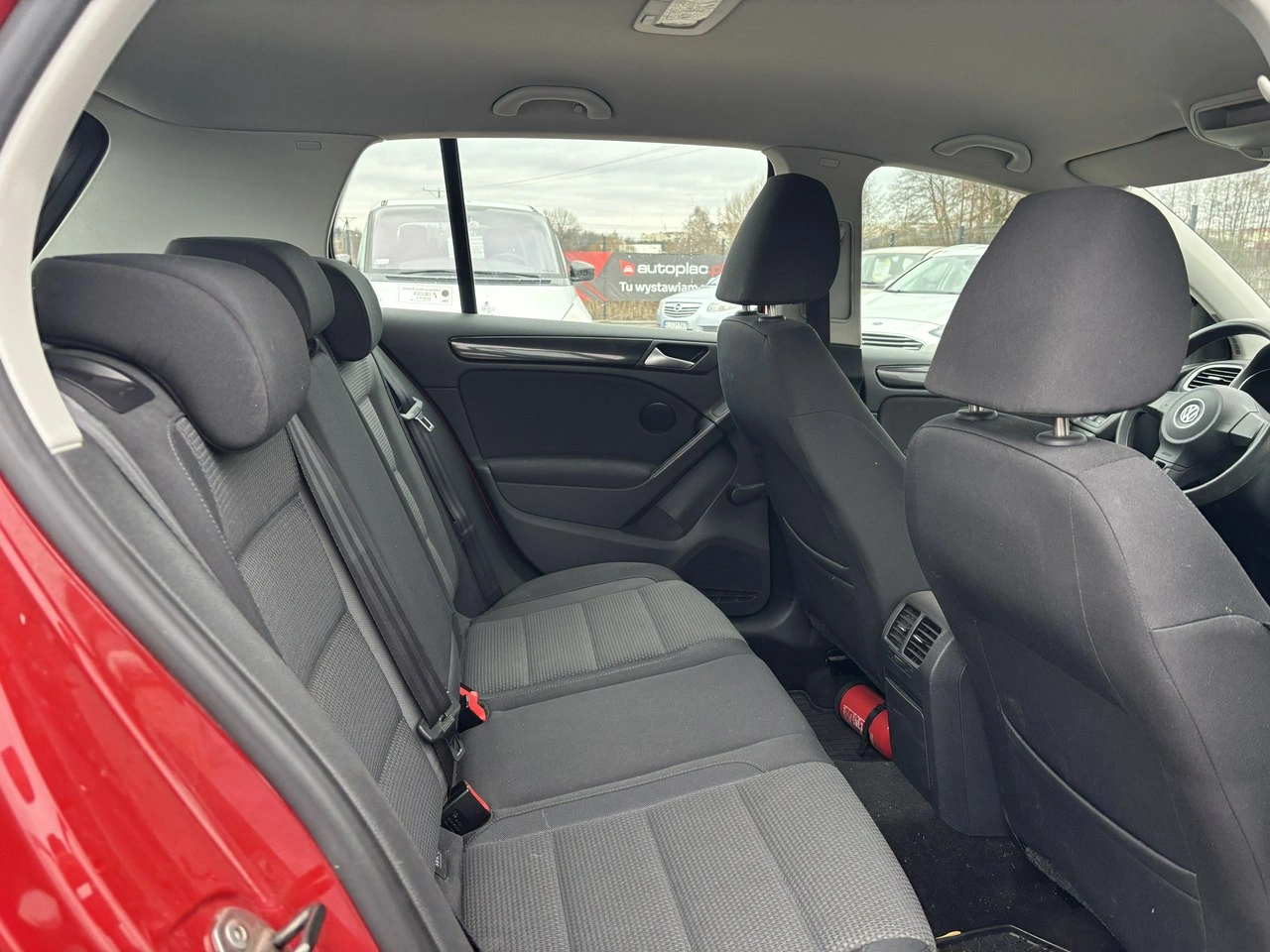 Volkswagen Golf - Zdjęcie 25