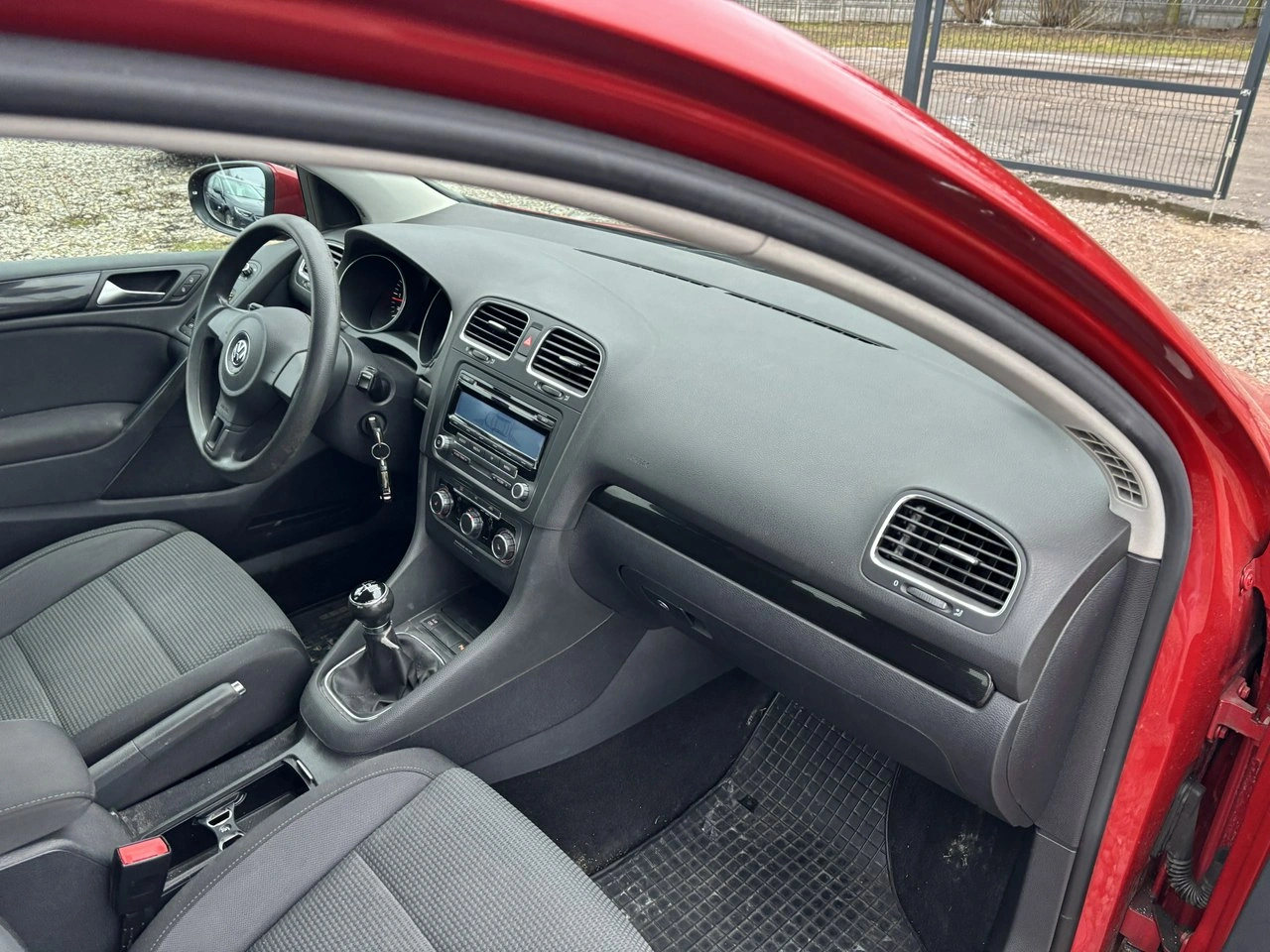 Volkswagen Golf - Zdjęcie 27