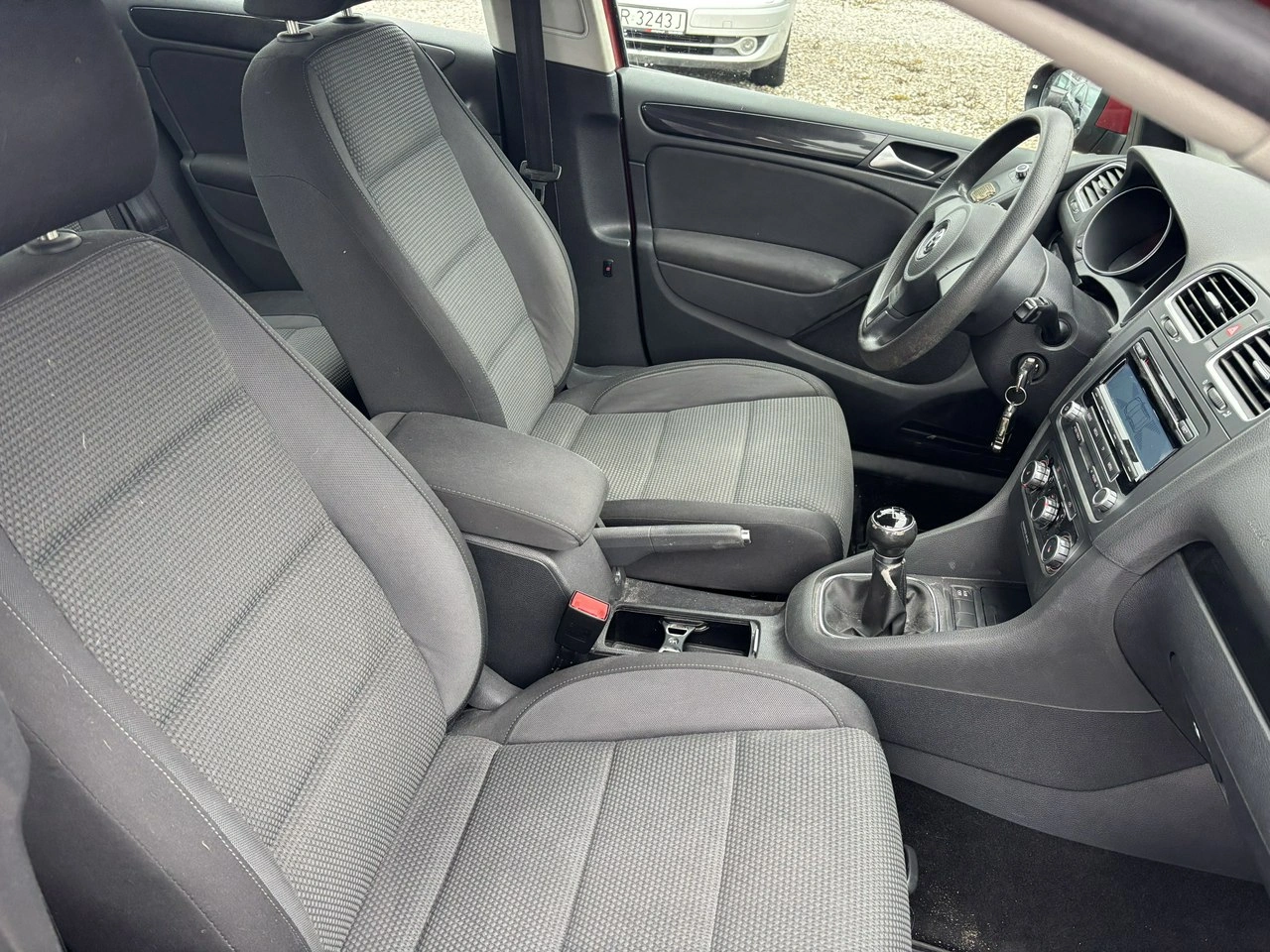 Volkswagen Golf - Zdjęcie 28